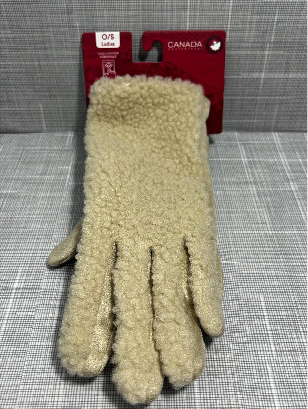 Canada Weather Gear Women’s Sherpa Gloves Cream Touchscreen One Size NWT